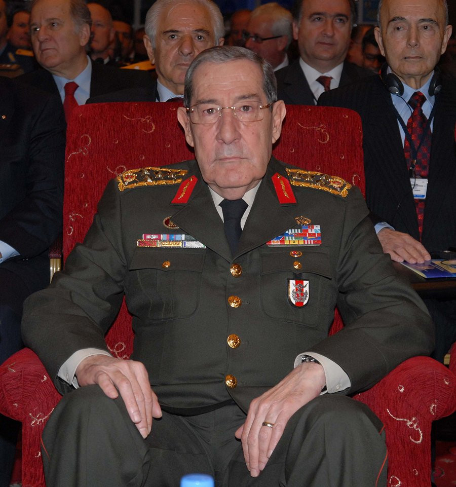 Yaşar Büyükanıt hayatını kaybetti - Resim : 1