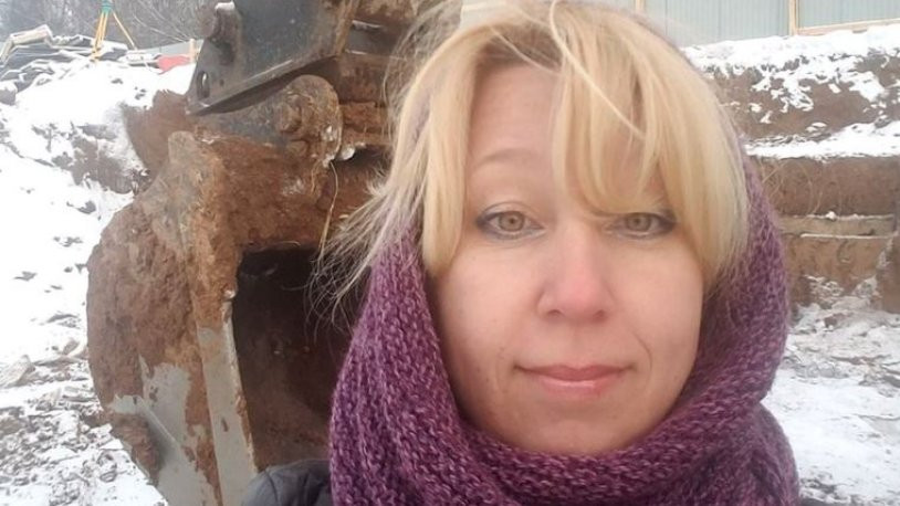 Gazeteci kendisini bakanlık önünde yakarak intihar etti - Resim : 1