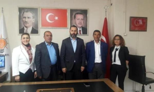 DSP’li meclis üyeleri AKP’ye geçti - Resim : 1