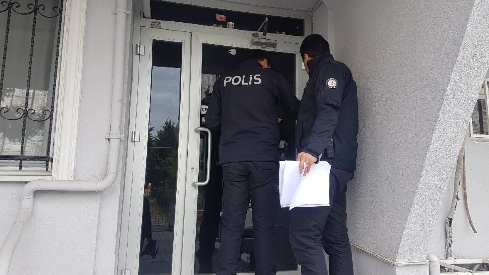 'Büyükçekmece'de sivil polis evlere seçmen baskını yapıyor' - Resim : 3