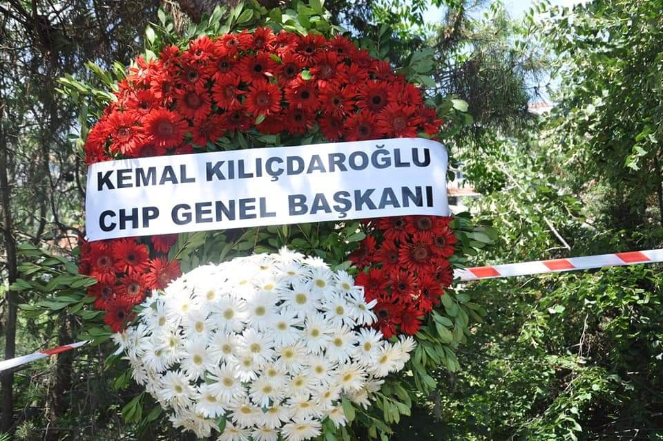 Eski Bakan Moğultay vefatının 3'üncü yılında kabri başında anıldı - Resim : 4