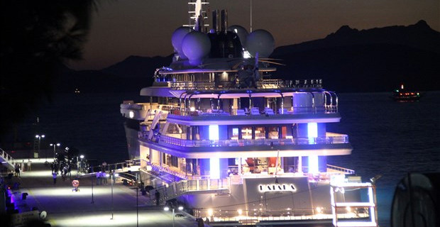 Katar kraliyet ailesi, 2 kamyon valizle Türkiye’ye geldi - Resim : 1