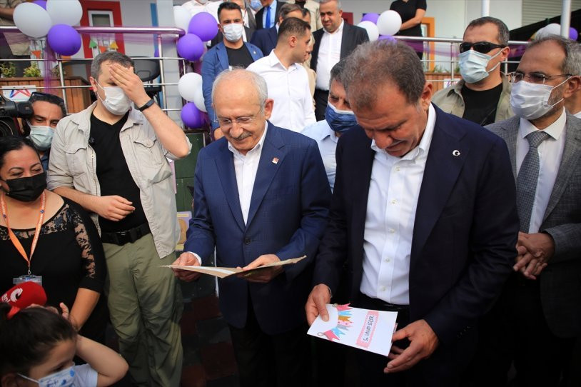 CHP lideri Kılıçdaroğlu, kreş ve esnaf ziyaretinde bulundu - Resim : 1