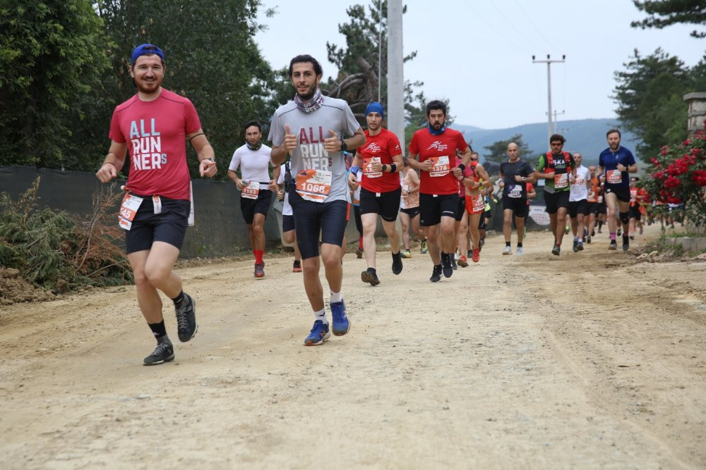 Dağyenice Ultra Maratonu’na bin sporcu katıldı - Resim : 1