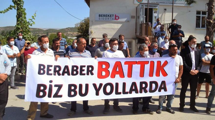 Çiftçiler iflas etti: Traktörler haczedildi - Resim : 3