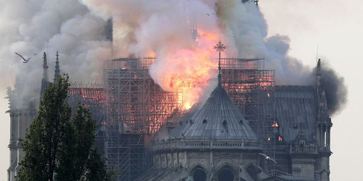 Notre Dame Katedrali için dünya bir ağızdan: Acınız acımızdır - Resim : 1