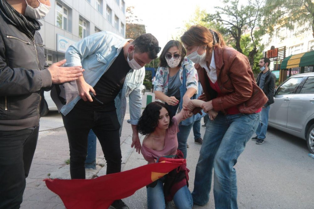 Soma anmasına polis müdahalesi... - Resim : 2