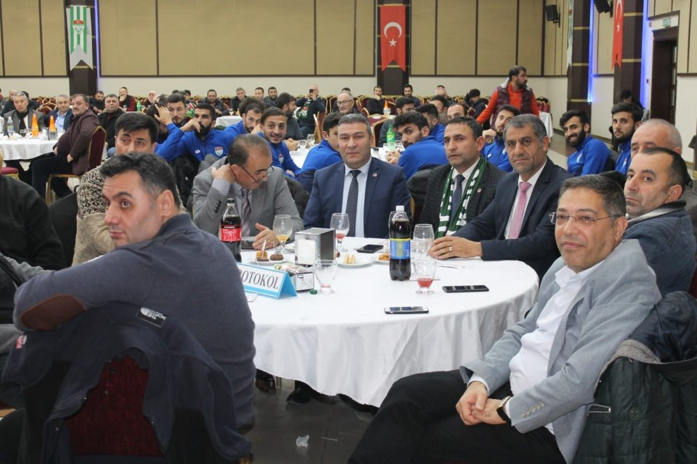 Kars36spor İstanbul'da moral buldu - Resim : 5