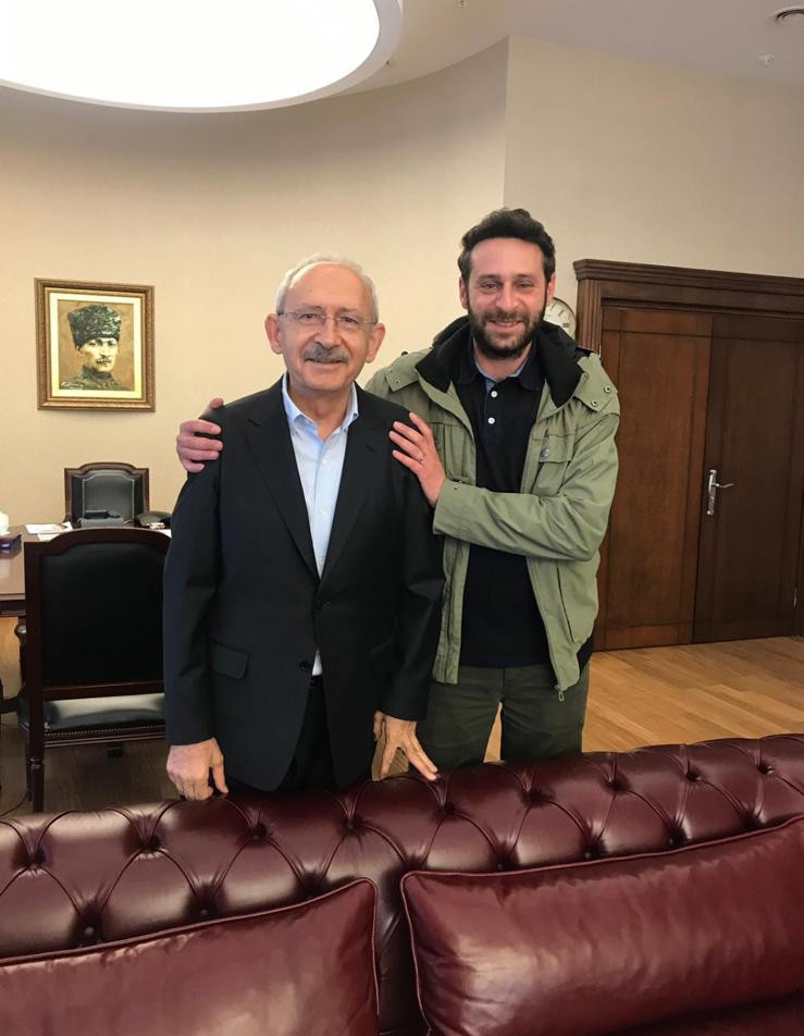 Kerem Kılıçdaroğlu babasının yanında - Resim : 1