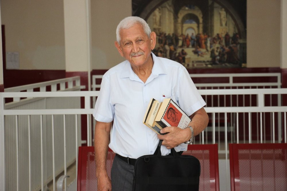 73 yaşındaki Emekli astsubay üniversite mezunu oldu - Resim : 3