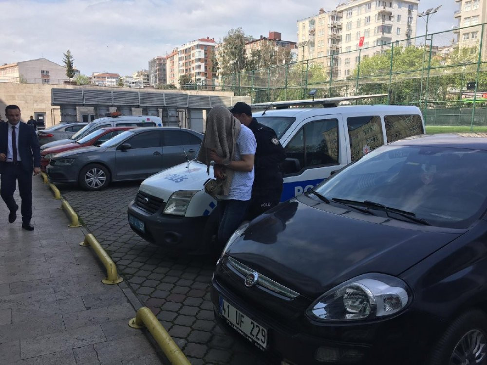 5 ayrı cinsel tacizden kaydı bulunan, sahildeki kadınlara cinsel organını gösteren zanlı serbest - Resim : 1