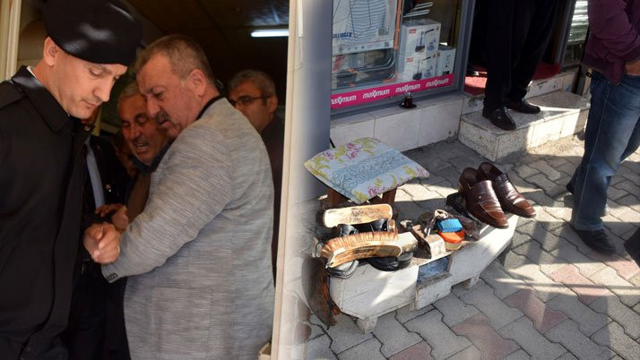 Şehit babası acı haberi ayakkabı boyarken öğrendi - Resim : 4