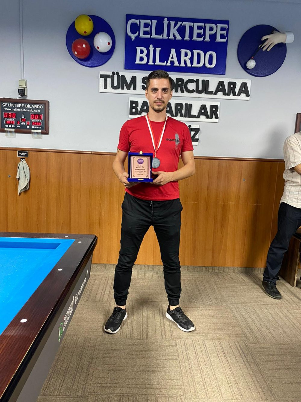 Üç bant bilardo turnuvasında şampiyon belli oldu - Resim : 3