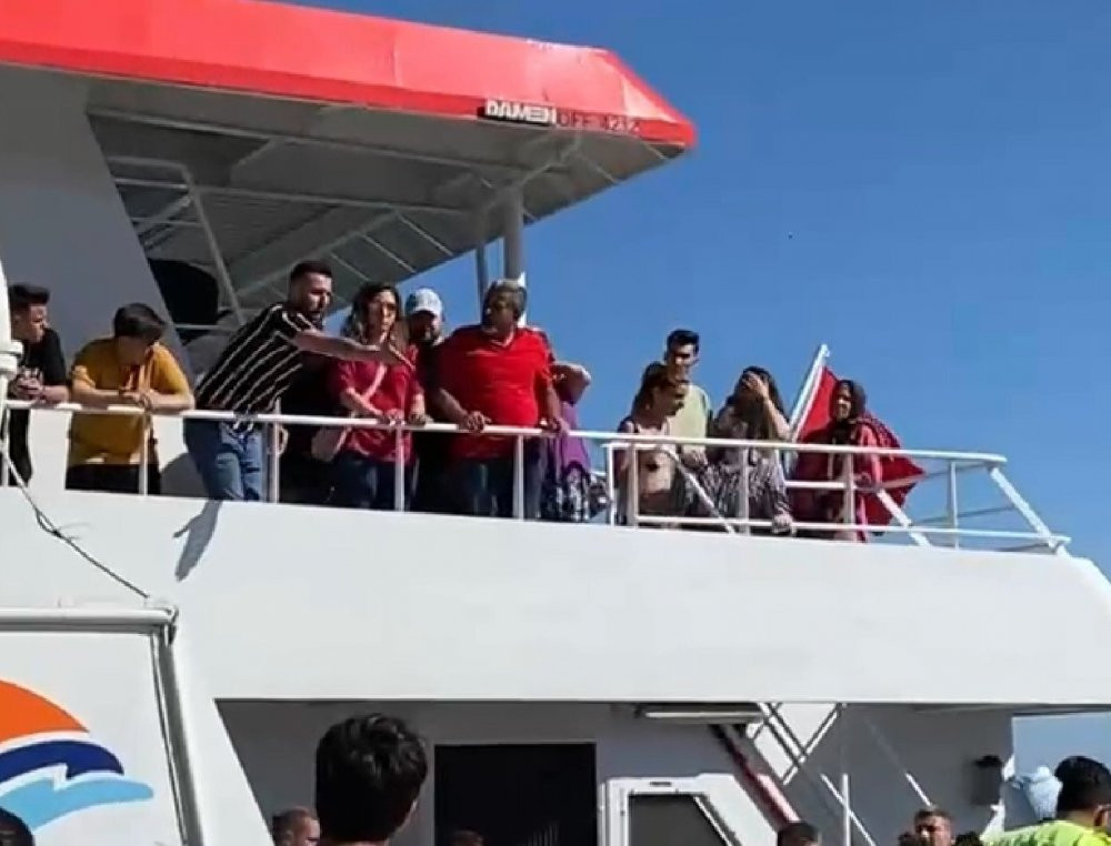 Deniz otobüsünde 'koltuk' kavgası çıktı - Resim : 3