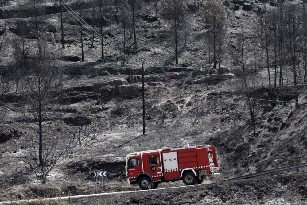 İspanya'da başlayan yangınlar büyüyor - Resim : 1