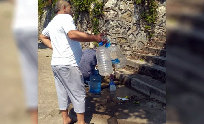 Önce sel, şimdi de zulüm... AKP'li Belediye susuz bıraktı - Resim : 1