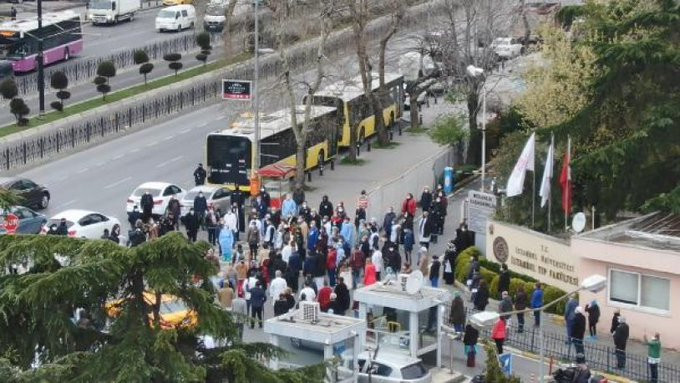 Koronavirüsten hayatını kaybeden Prof. Dr. Cemil Taşçıoğlu böyle uğurlandı - Resim : 2