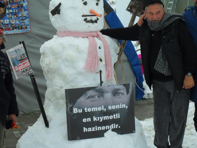 Silivri'nin en yakışıklı abisi Hasan Akoğlu hayatını kaybetti - Resim : 4