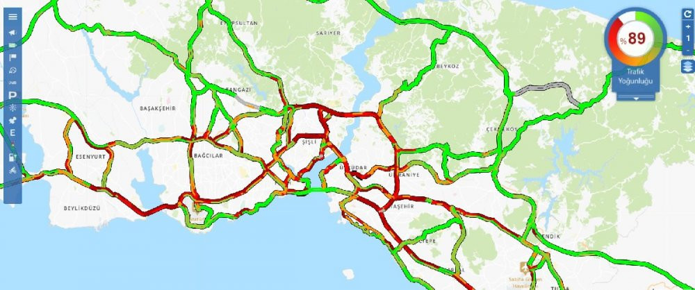 İstanbul'da trafik tıkandı: Yoğunluk had safhada - Resim : 1