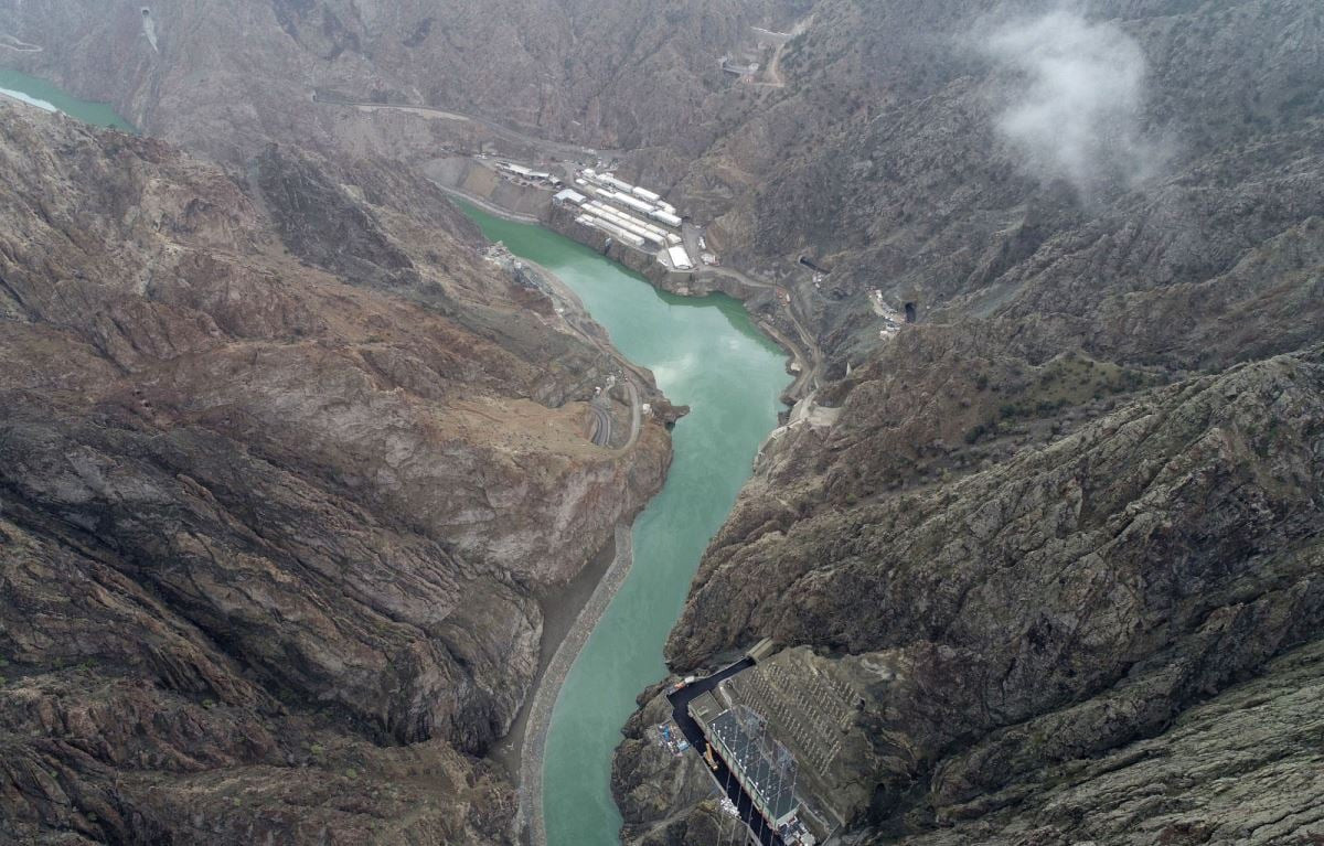 Yusufeli Barajı'nda su seviyesi 90 metreyi aştı - Resim : 1