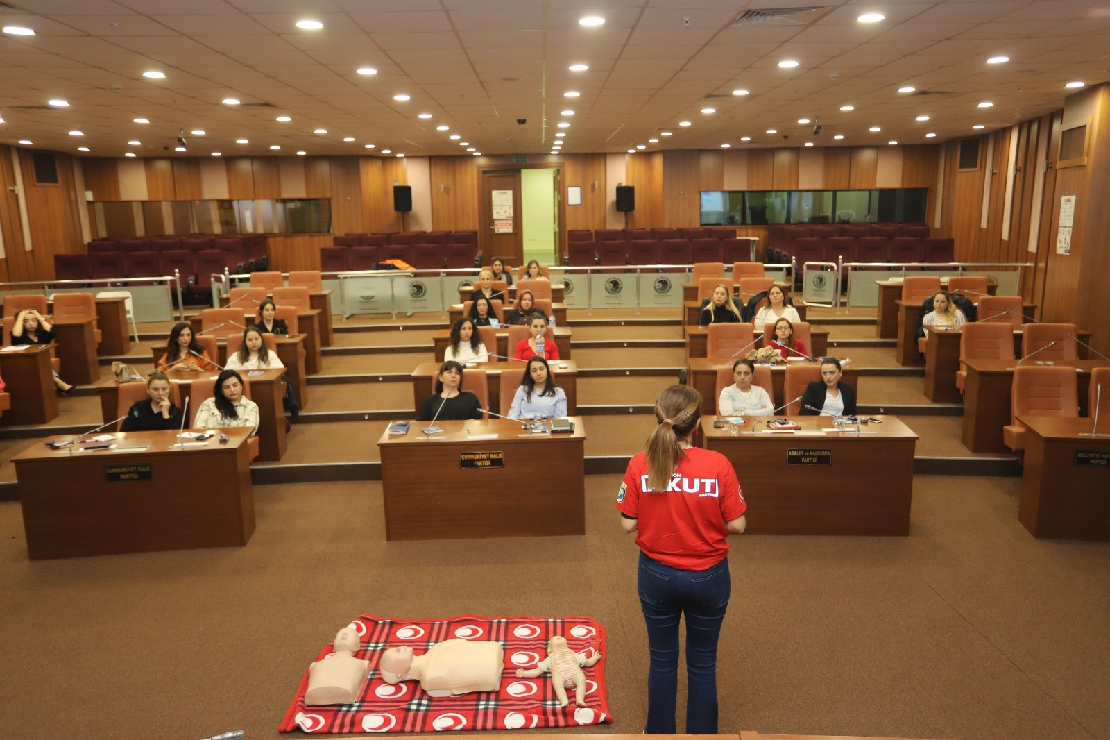 Kartal Belediyesi’nde ‘100 Kadın 100 Nefes’ Projesi başladı - Resim : 2