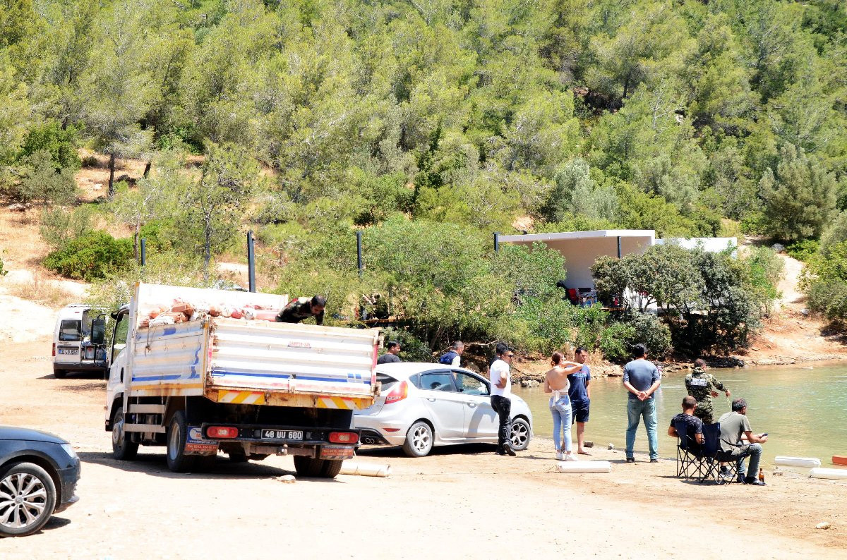 Bodrumlular, Cennet Koyu'nun özel şirkete kiralanmasına tepki gösterdi - Resim : 1