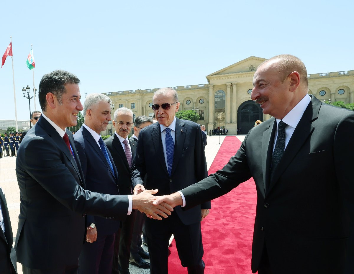 Erdoğan'ın Azerbaycan ziyaretinde Sinan Oğan da yer aldı - Resim : 1