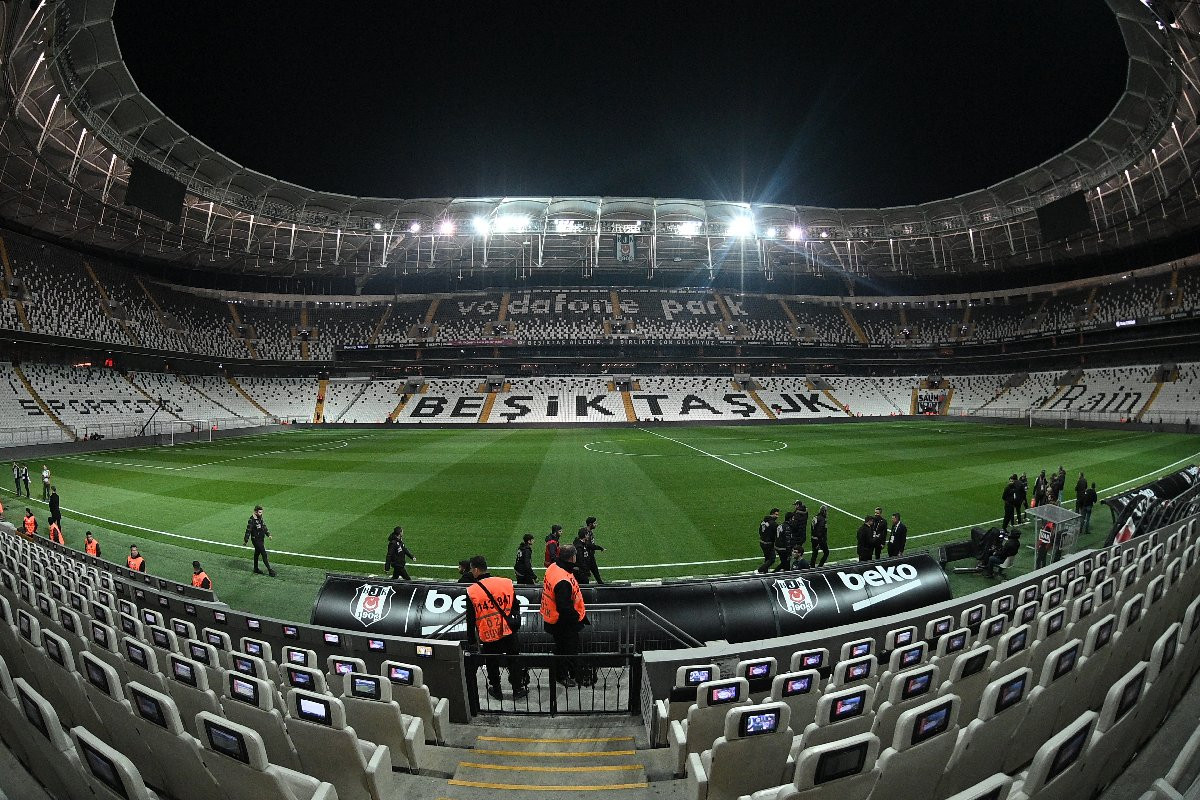 Beşiktaş ve Galatasaray’ın stat isimleri değişiyor - Resim : 1