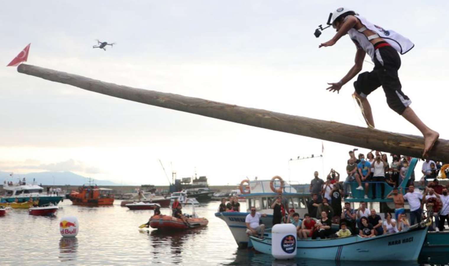 Zonguldak'ta her yıl yapılan yağlı direk yarışması yasaklandı - Resim : 1