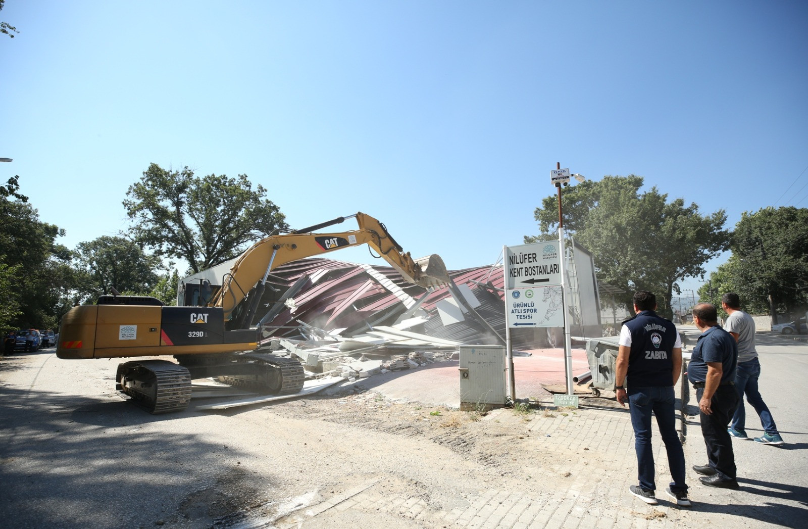 Nilüfer’de iki kaçak yapı daha yıkıldı  - Resim : 3