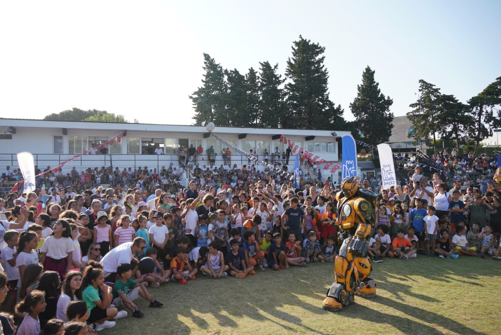 Çeşme Belediyespor Yaz Spor Okulları büyük bir coşkuyla başladı - Resim : 1