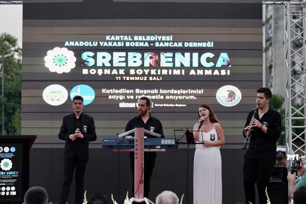 Srebrenitsa Soykırımı şehitleri, Kartal’da anıldı - Resim : 2