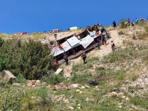 Kars'taki 8 kişinin öldüğü otobüs kazasında yeni gelişme - Resim : 1