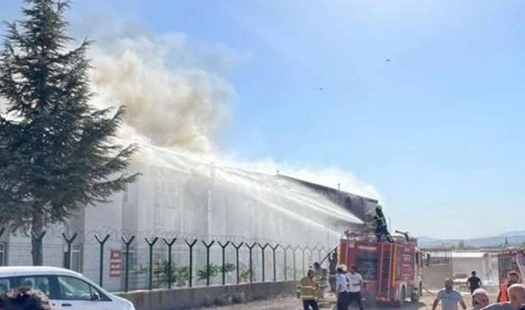 Kırıkkale'de fabrikada yangın - Resim : 1