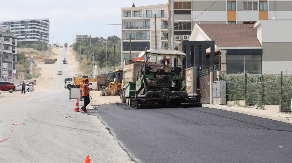 Nilüfer’de asfalt seferberliği devam ediyor - Resim : 1