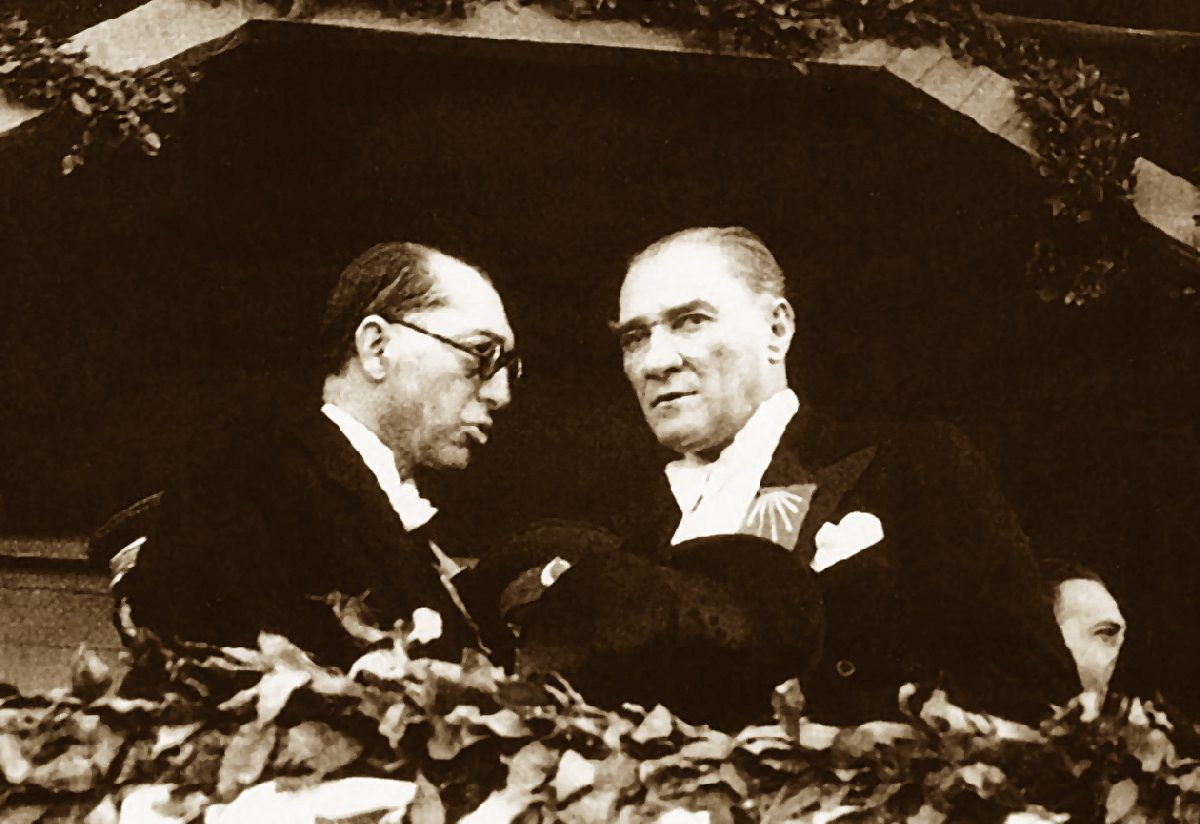 Devlet erkanı Ata'nın huzuruna çıktı... Atatürk'ün 30 Ağustos için Nutuk'ta yazdıkları... - Resim : 5