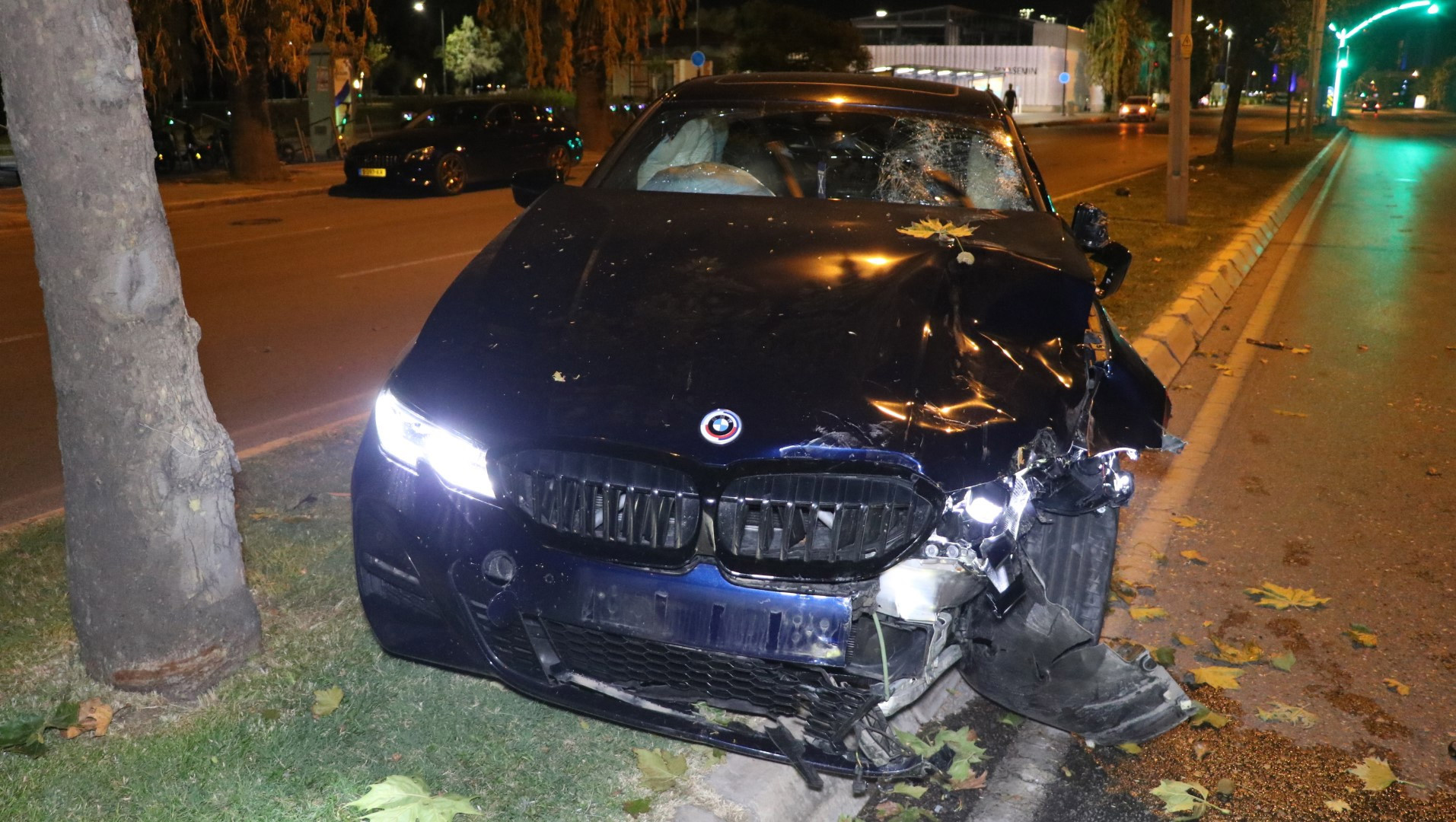 İzmir'de motokurye ile otomobil çarpıştı: 1 ölü - Resim : 2