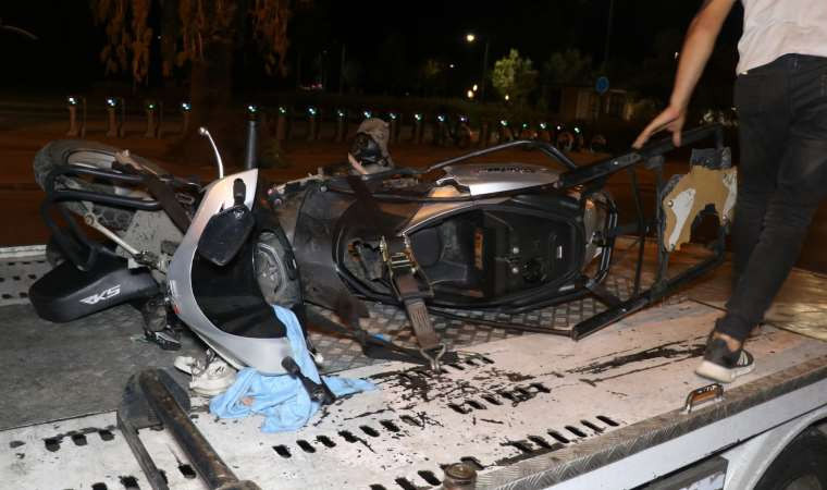 İzmir'de motokurye ile otomobil çarpıştı: 1 ölü - Resim : 1