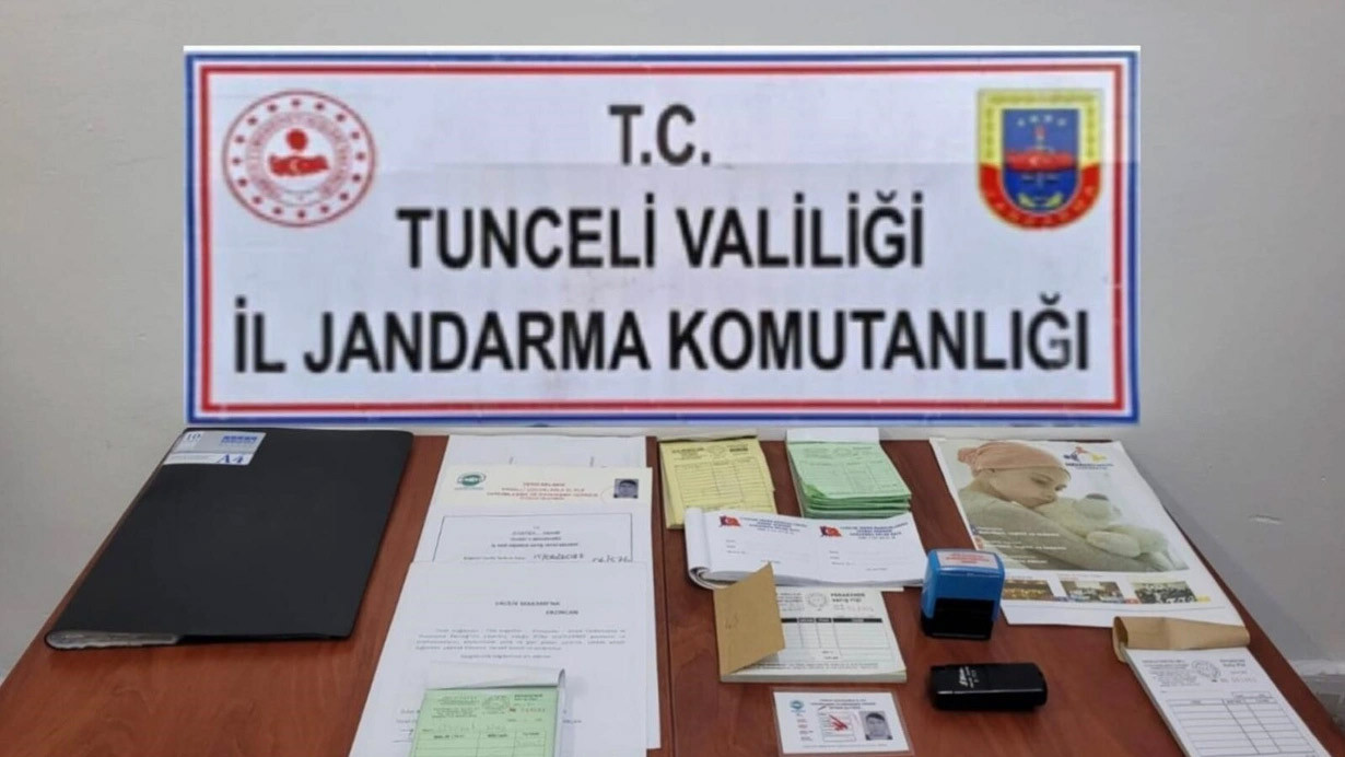 Kendilerini askeri personel olarak tanıtıp dolandırdılar - Resim : 1