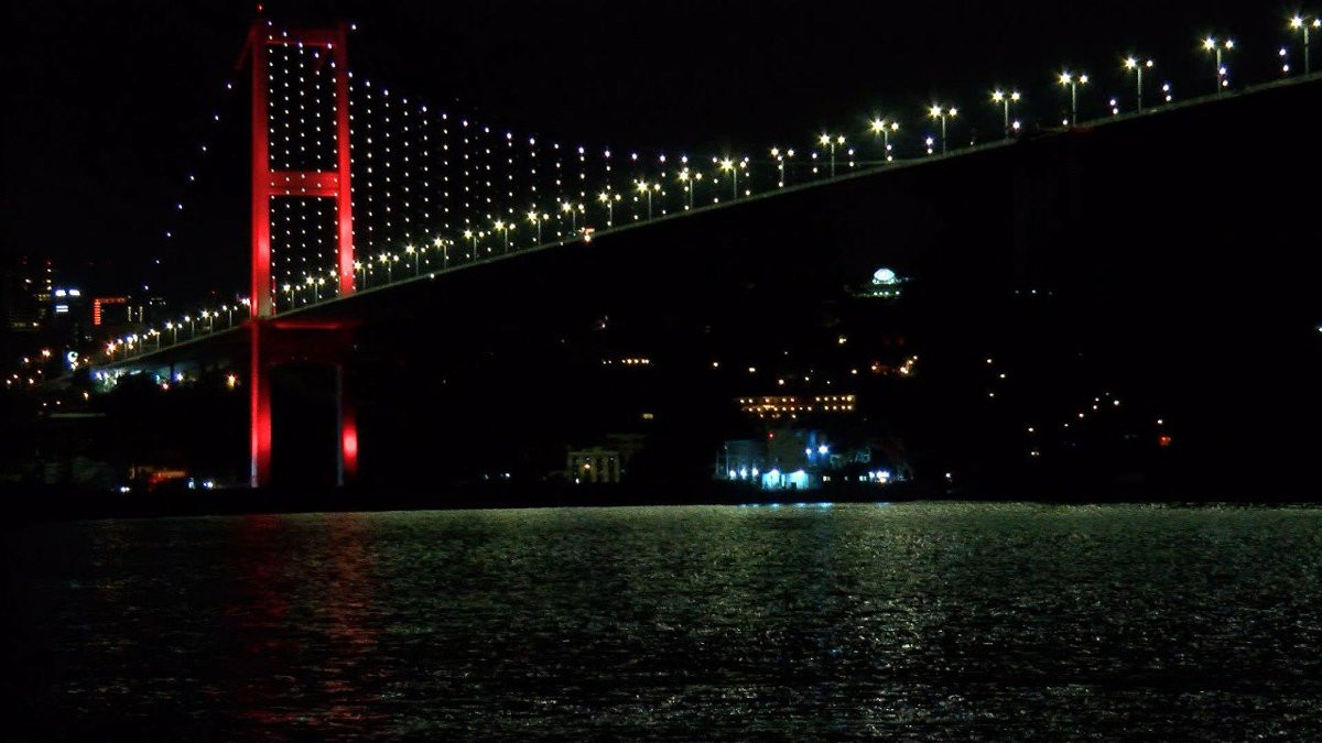 Ukrayna’dan yola çıkan tahıl gemisi İstanbul Boğazı’ndan geçti - Resim : 1