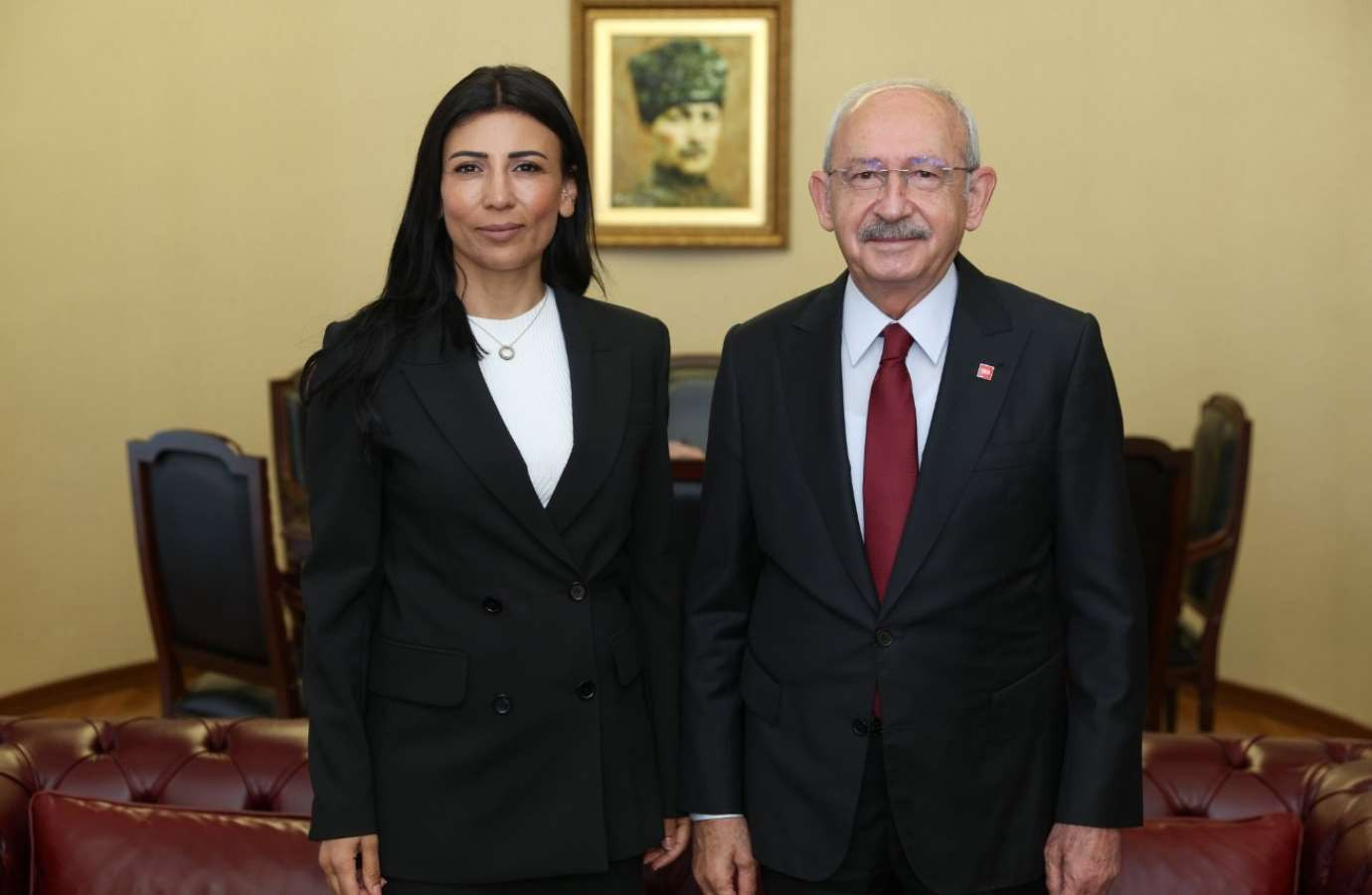 Kemal Kılıçdaroğlu, KKTC Meclis Başkan Yardımcısı Özdenefe ile görüştü - Resim : 1