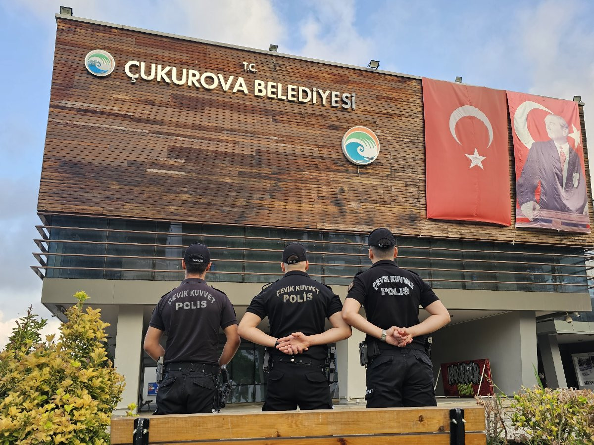Adana’da Seyhan ve Çukurova belediyelerine operasyon - Resim : 1