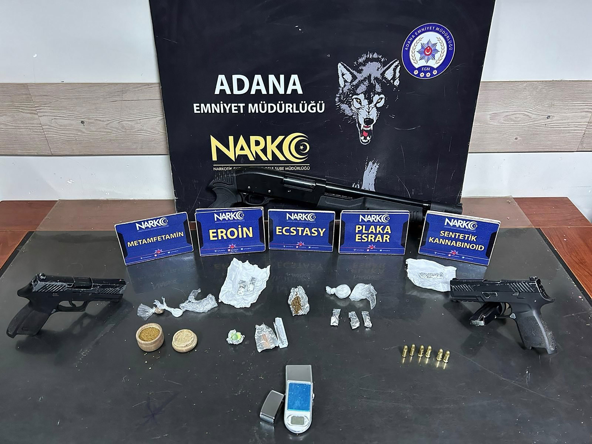 Adana'da uyuşturucu operasyonu: 3 tutuklama - Resim : 1
