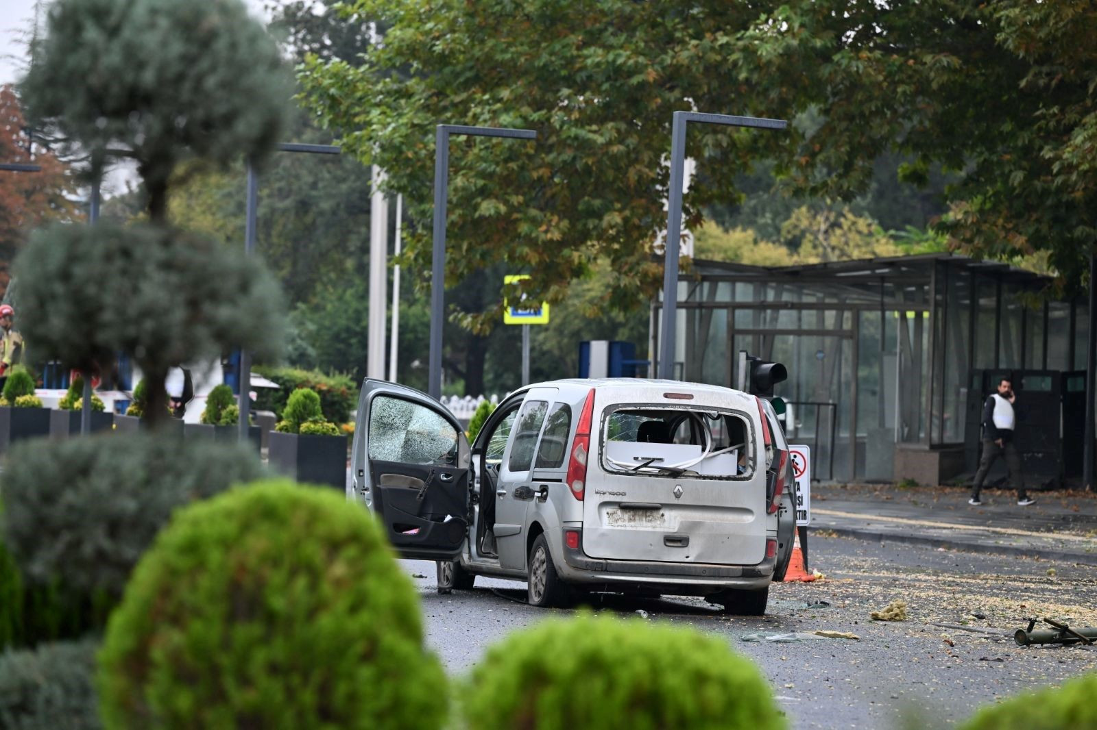 Ankara'daki bombalı saldırıda teröristlerin geldiği aracın gizemi çözüldü - Resim : 1