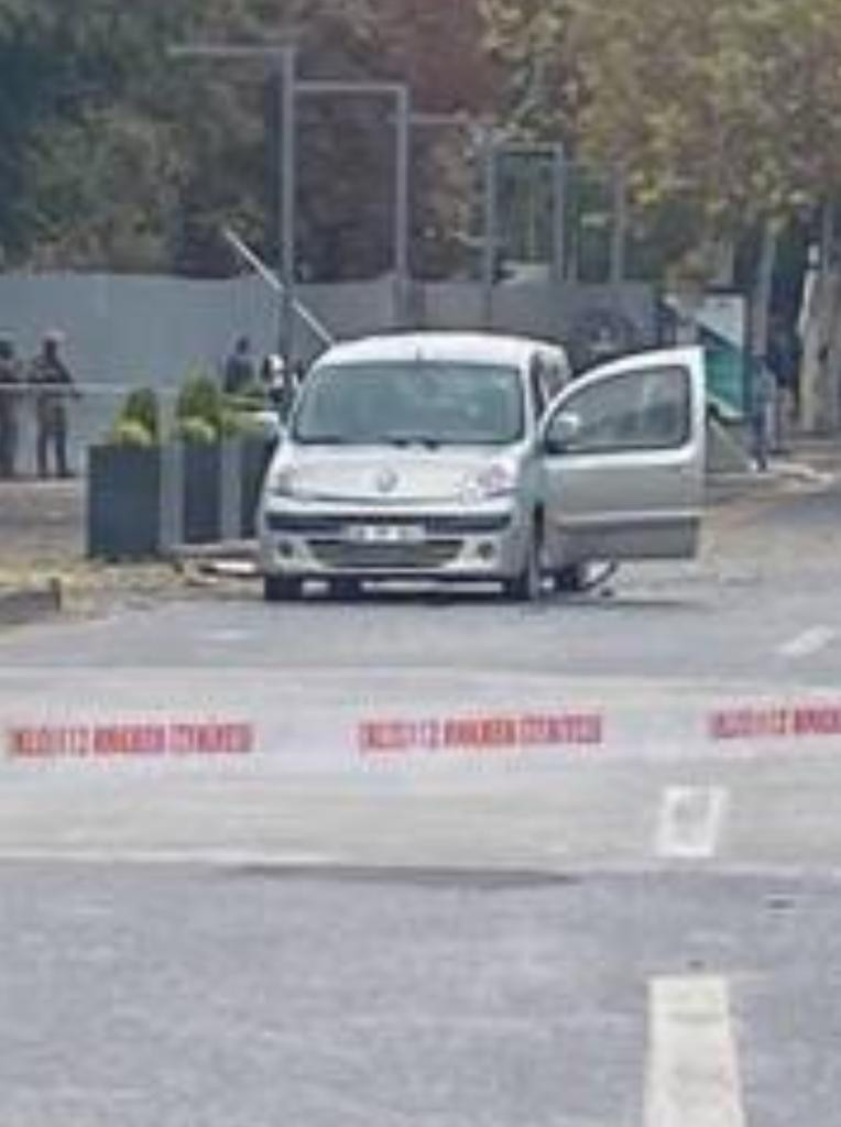 Ankara'da 2 teröristten bombalı saldırı - Resim : 4