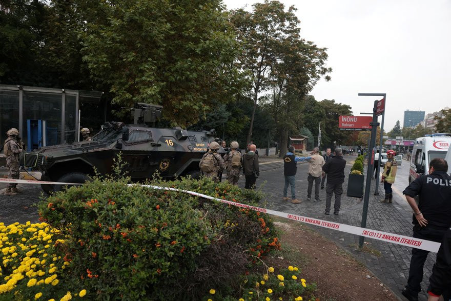 Ankara'da 2 teröristten bombalı saldırı - Resim : 6