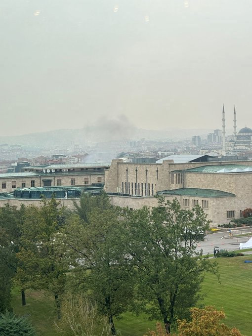 Ankara'da 2 teröristten bombalı saldırı - Resim : 1