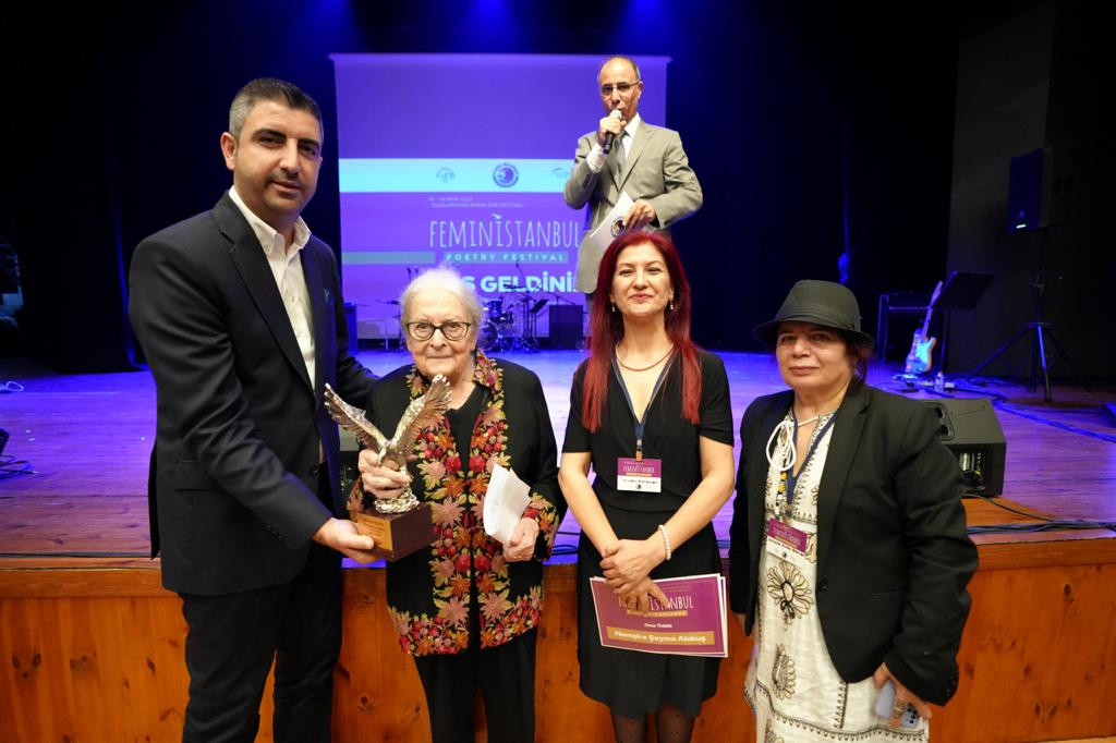 7. Uluslararası Kadın Şiir Festivali Feminİstanbul’da Onur Ödülleri sahiplerini buldu - Resim : 1