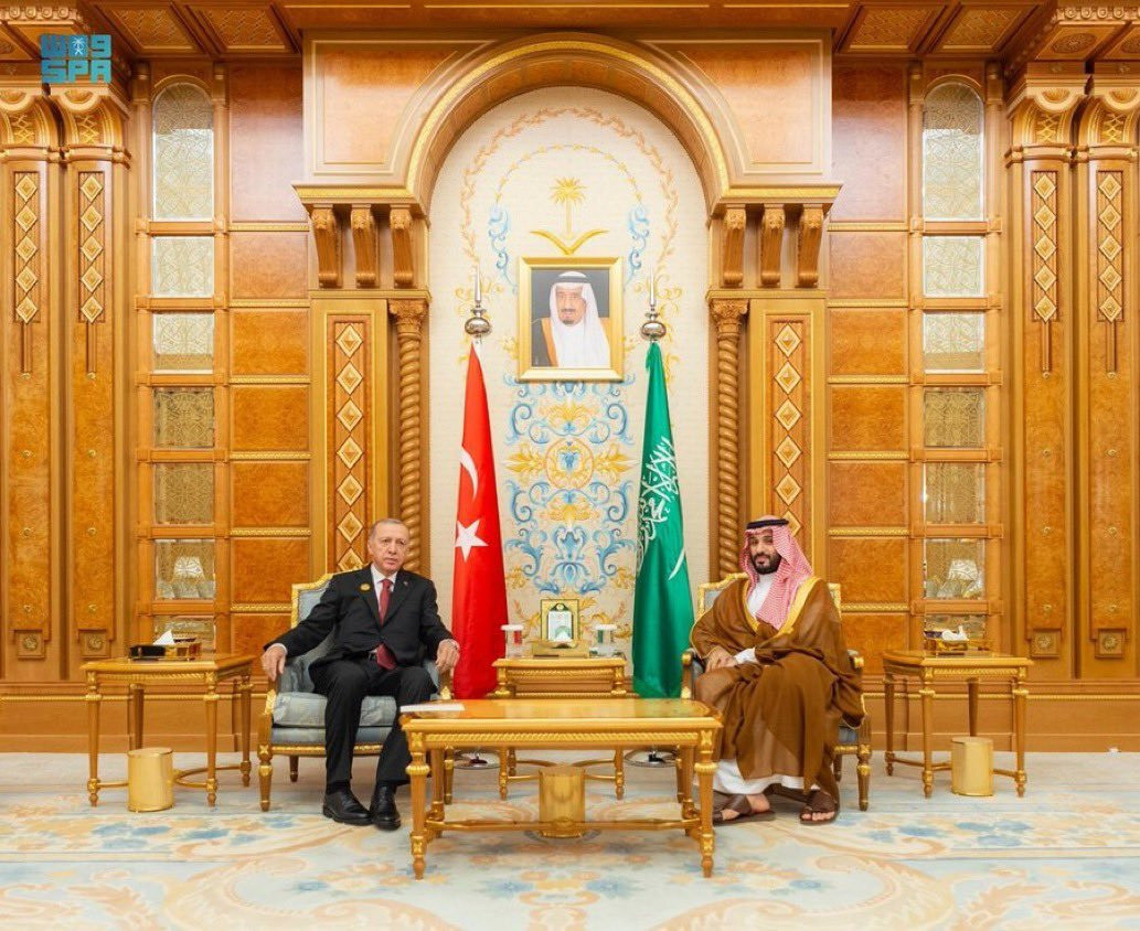 Erdoğan, Mısır Cumhurbaşkanı Sisi ile görüştü - Resim : 1