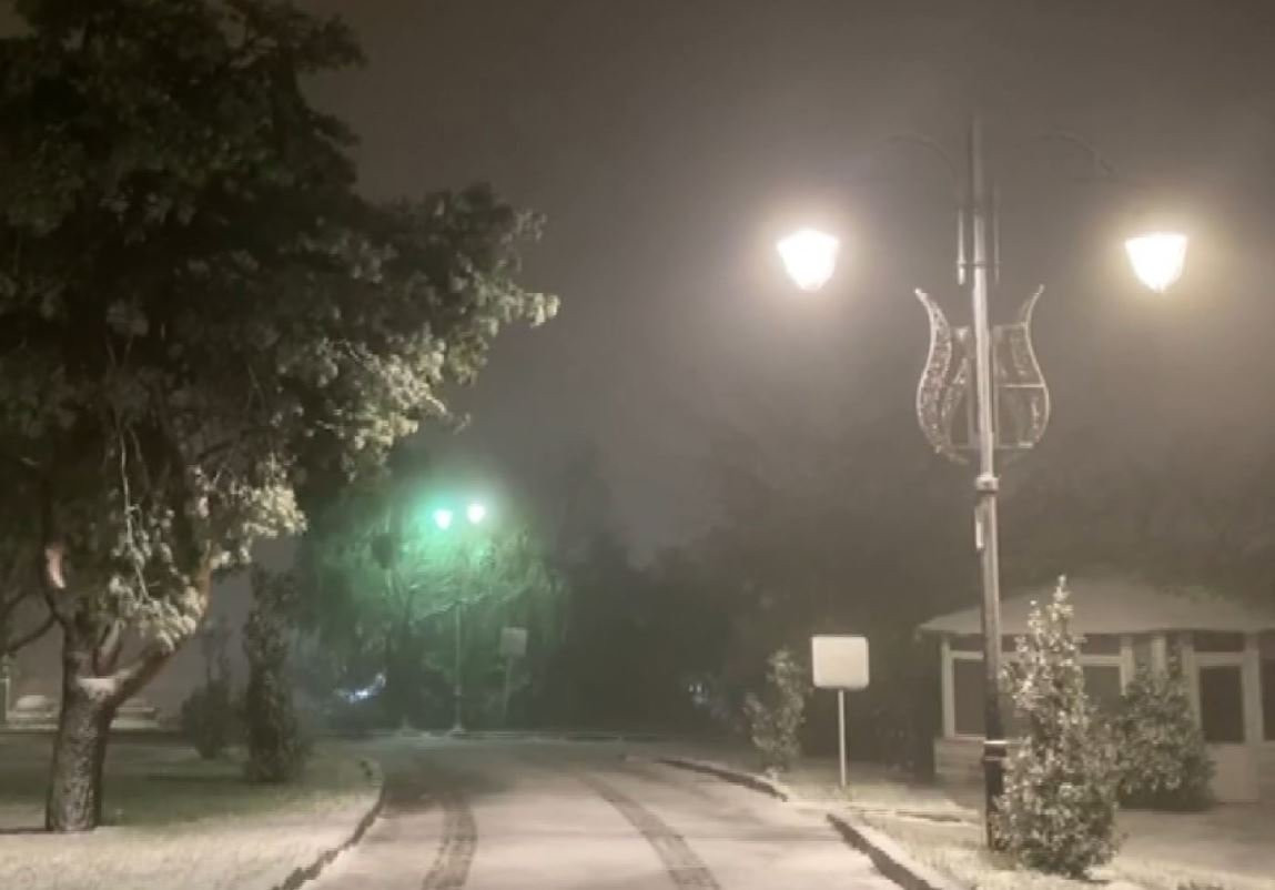İstanbul'da kar sürprizi: Her taraf bembeyaz oldu... İşte hava durumu - Resim : 6